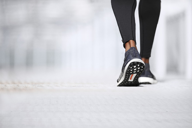 アディダス adidas UltraBOOST LACELESS