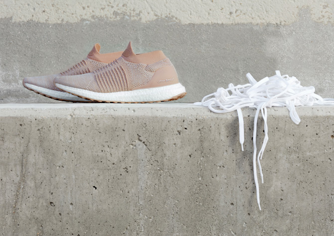 アディダス adidas UltraBOOST LACELESS